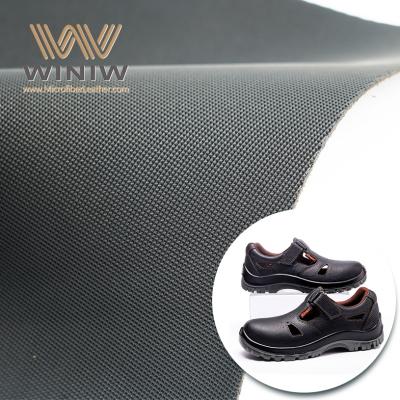 Cuero artificial negro de los zapatos de trabajo de la microfibra de 1.8m m