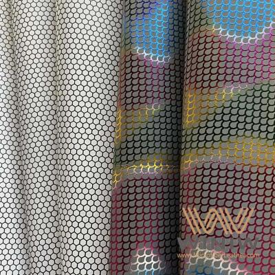 Piel sintética flocada suave al tacto para balones de competición juveniles