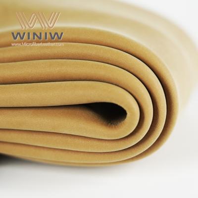 Calzado impermeable de piel sintética para senderismo al aire libre.