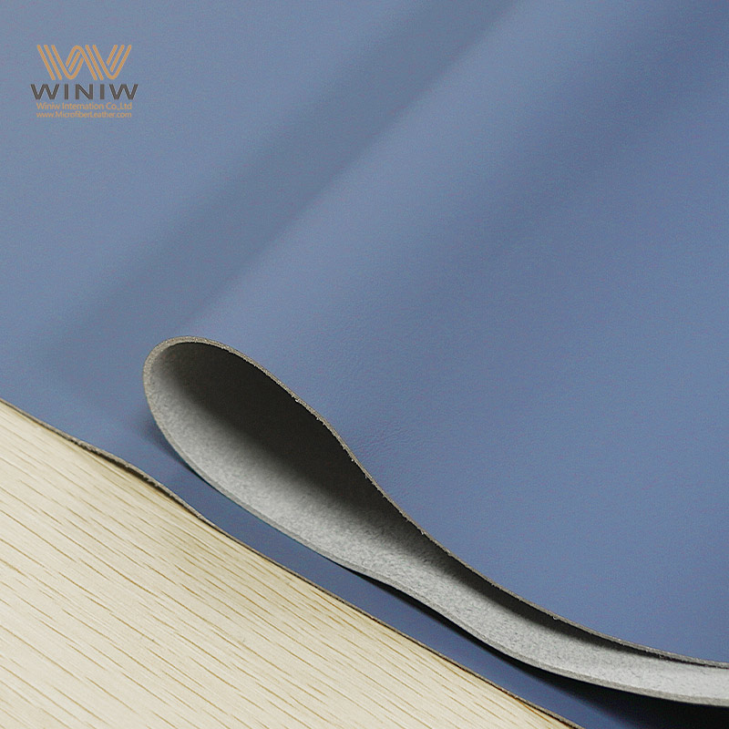 ¿Cuál es la diferencia entre los zapatos de cuero PU y de microfibra?